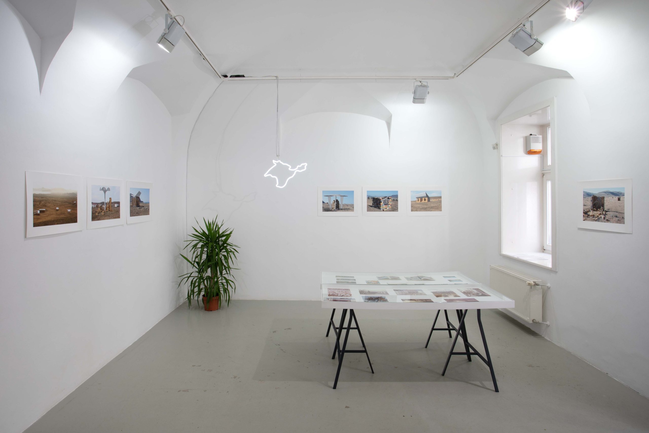 Other echoes inhabit the garden_installation view with works by Nikita Kadan_Kisterem_2019_2