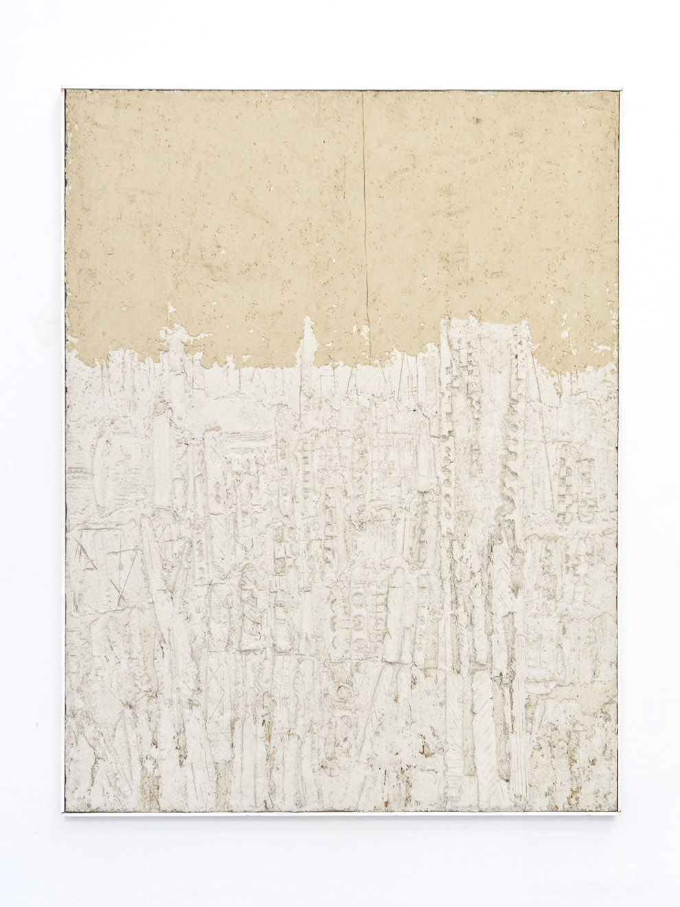 Anna MARK: R 1198, 1990, gypsum, resin, marble powder, sand, 116 × 89 cm