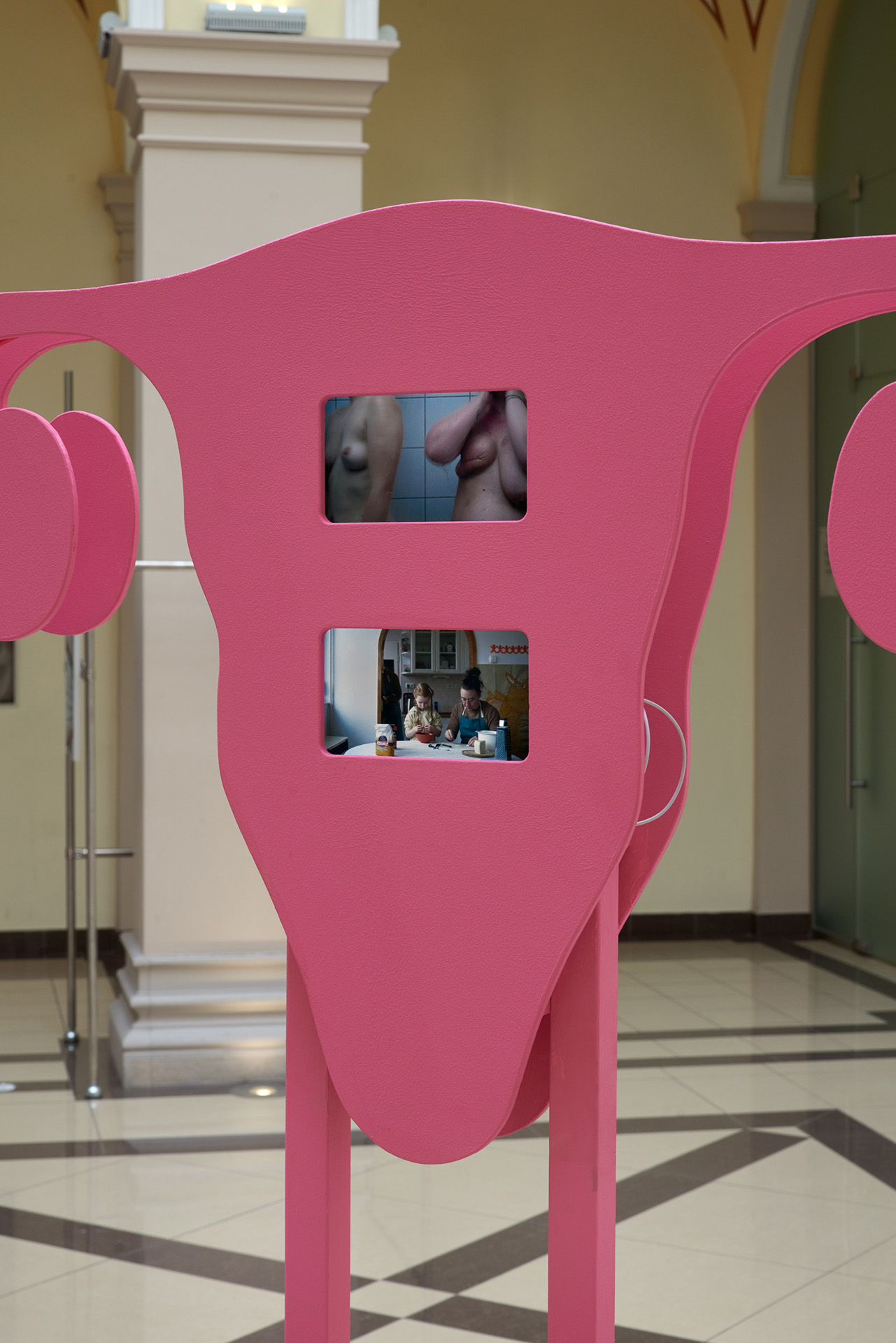SELF-HEALING PROCESSES. Video installation, 2024